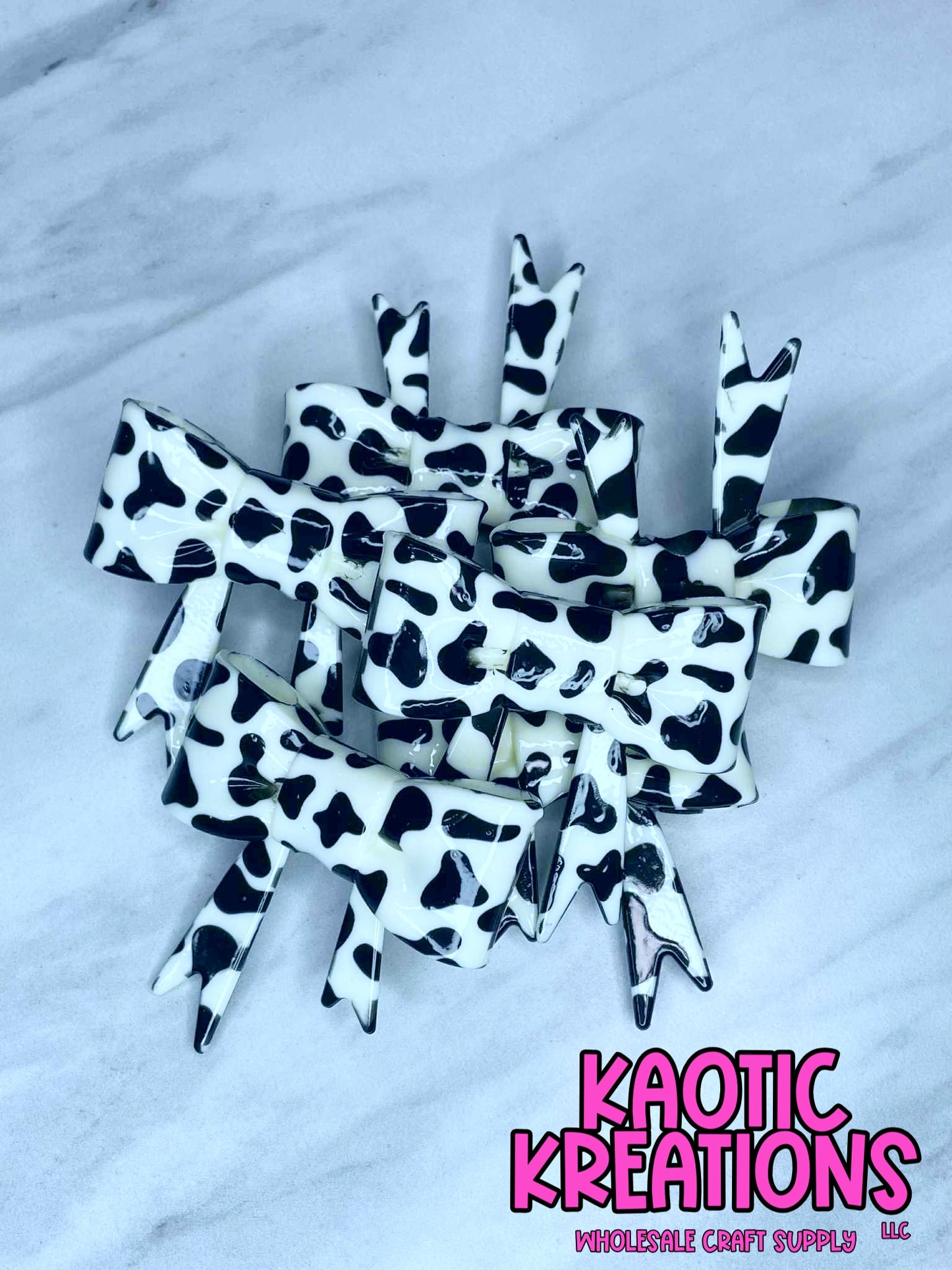 BEADABLE JUMBO SILICONE BOW LIQUID COW WHITE (1ct)