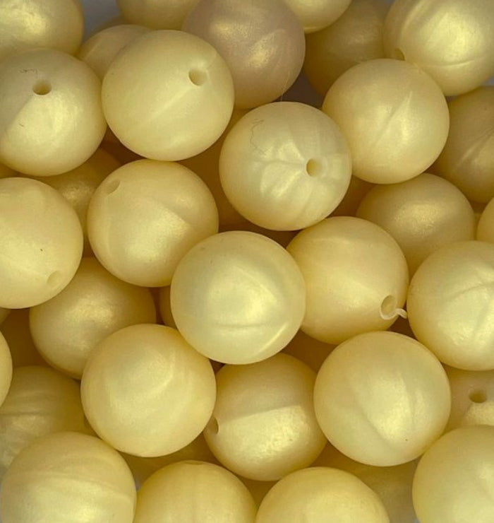 #142 TUCSANY MARBLE 15MM SOLID (1ct)