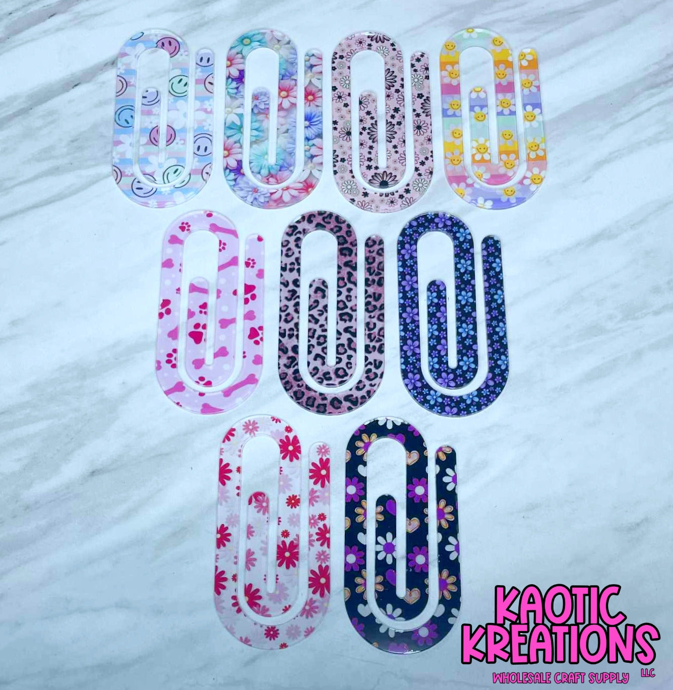 (DISCONTINUED) JUMBO ACRYLIC PAPERCLIP (1ct)