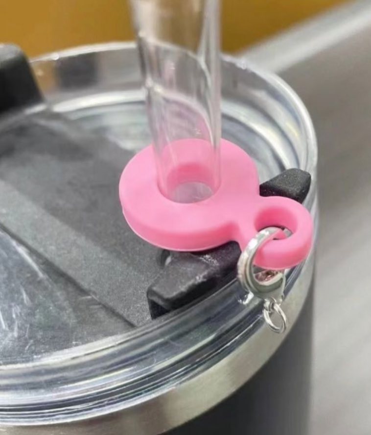(DISCONTINUED) TUMBLER CHARM STRAW ADAPTER