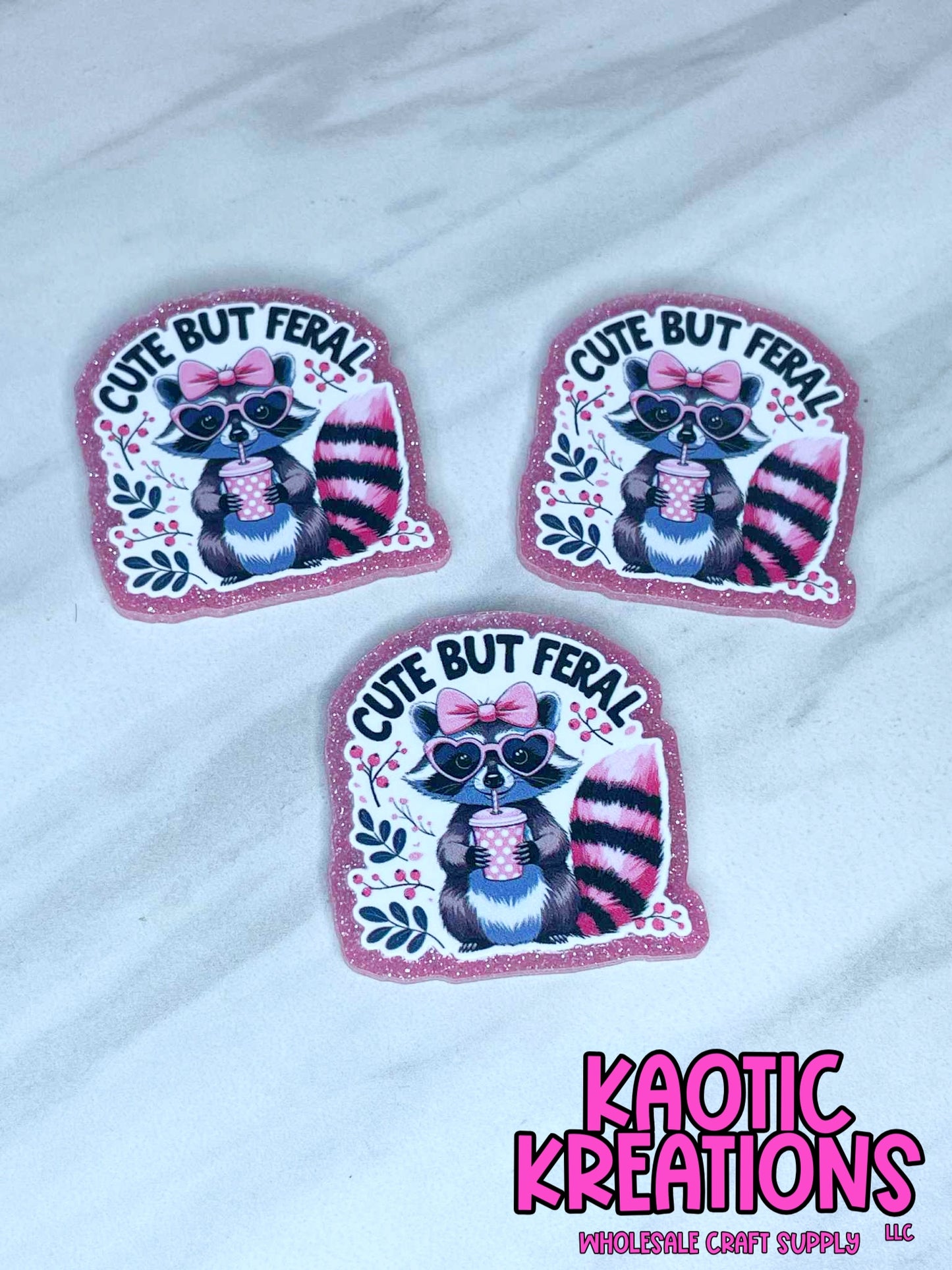 FLATBACK ACRYLIC CUTE BUT FERAL F494 (1ct)
