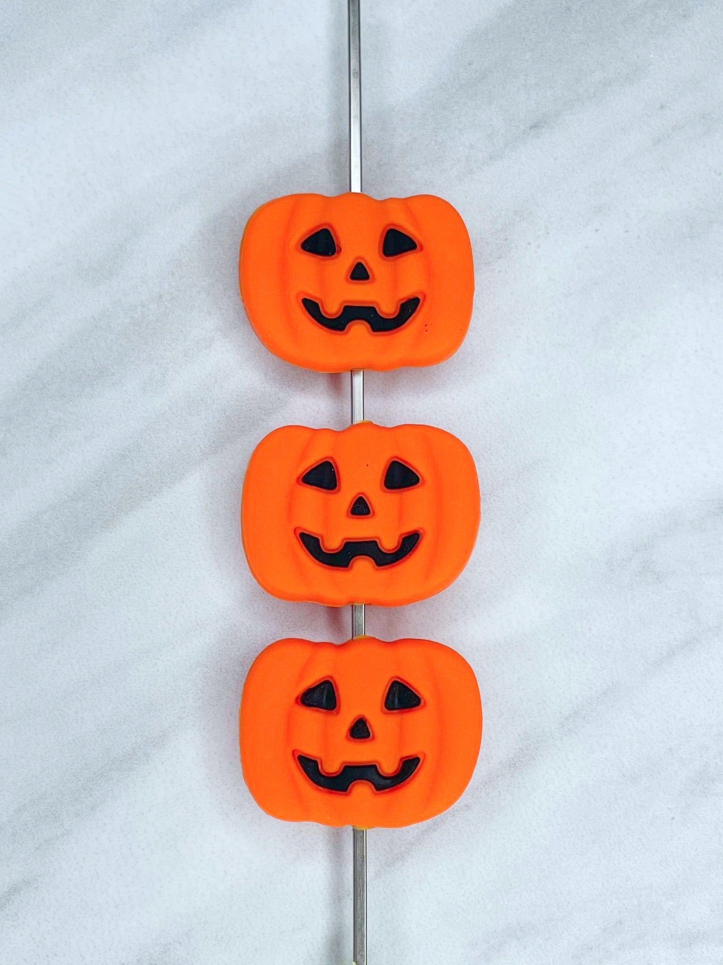 PUMPKIN SILICONE FOCAL D138 (1ct)