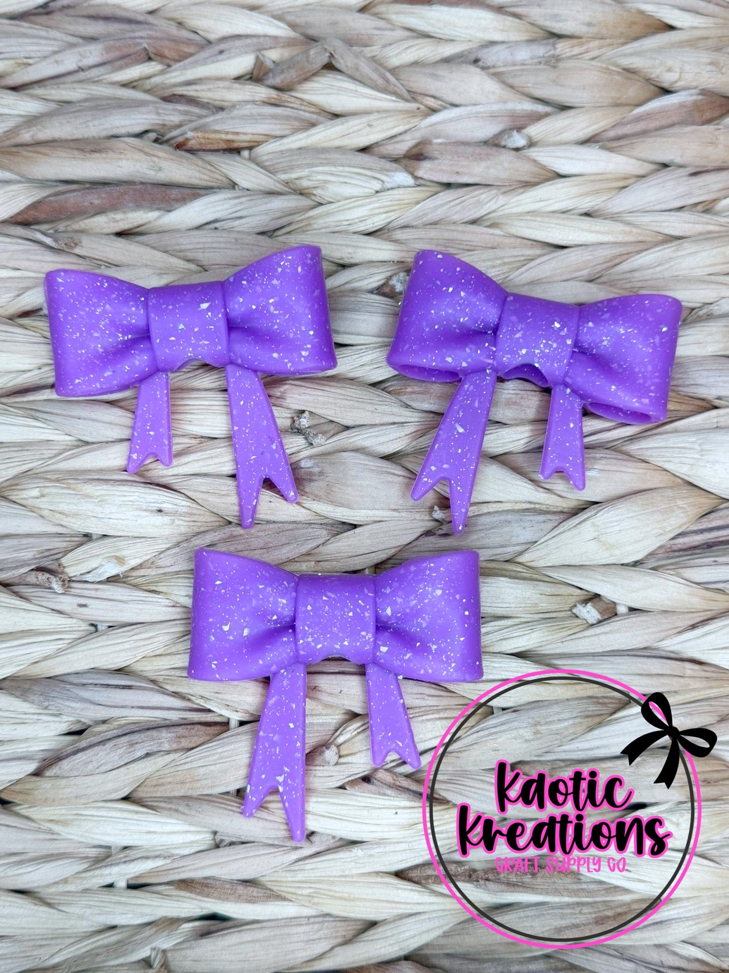D35 BEADABLE JUMBO SILICONE BOW PURPLE CONFETTI GLITTER