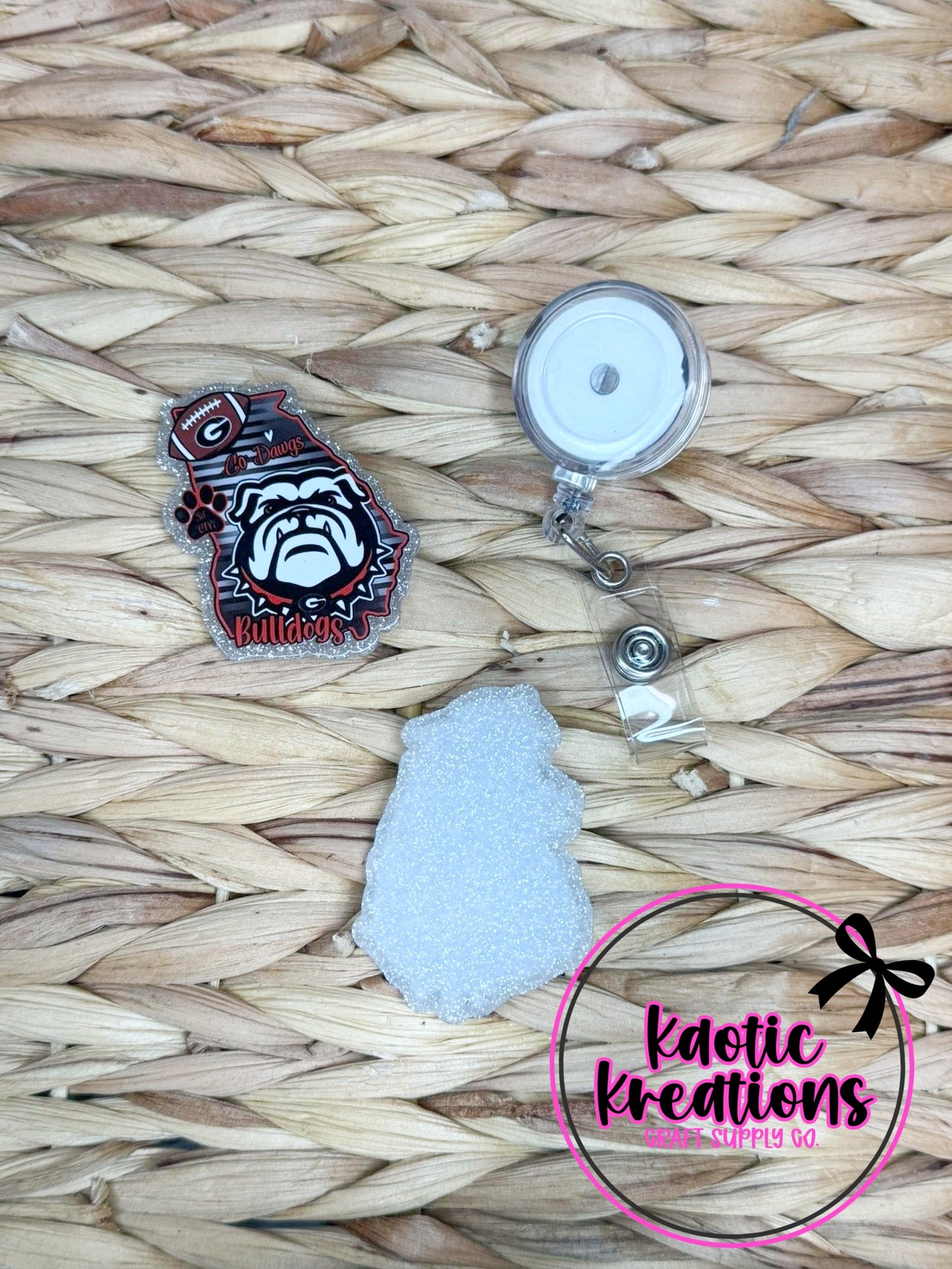 *CUSTOM* FLATBACK ACRYLIC 46mm X 54mm BULLDOGS F708 (1ct)