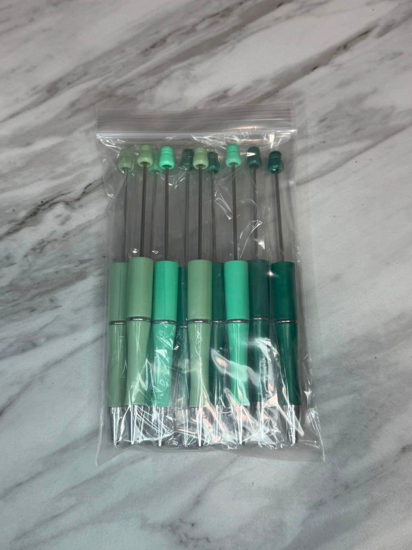 (SHOP DESTASH) BEADABLE PLASTIC PEN BUNDLE B7 (10ct)