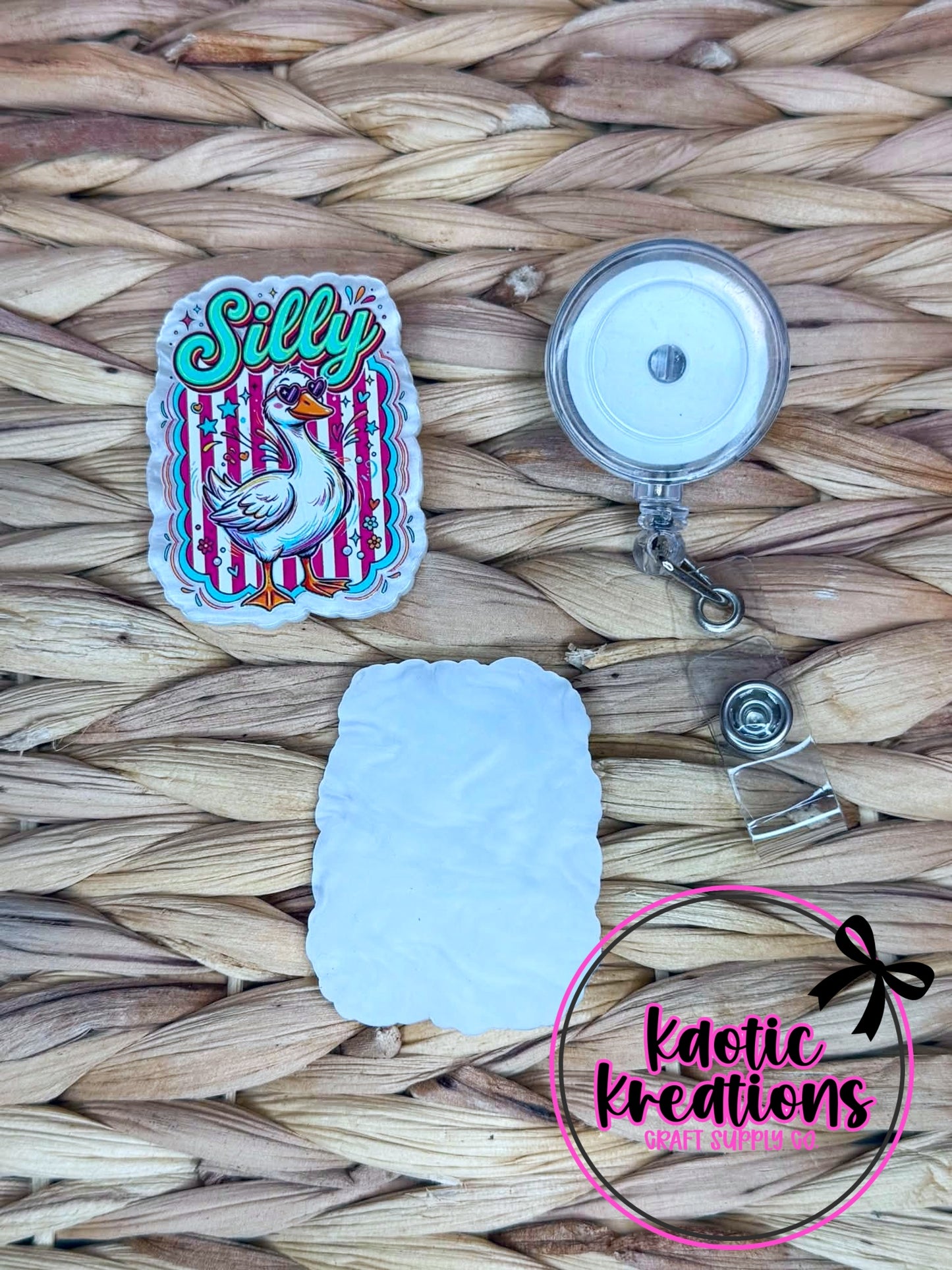 *CUSTOM* FLATBACK ACRYLIC SILLY GOOSE F715 (1ct)