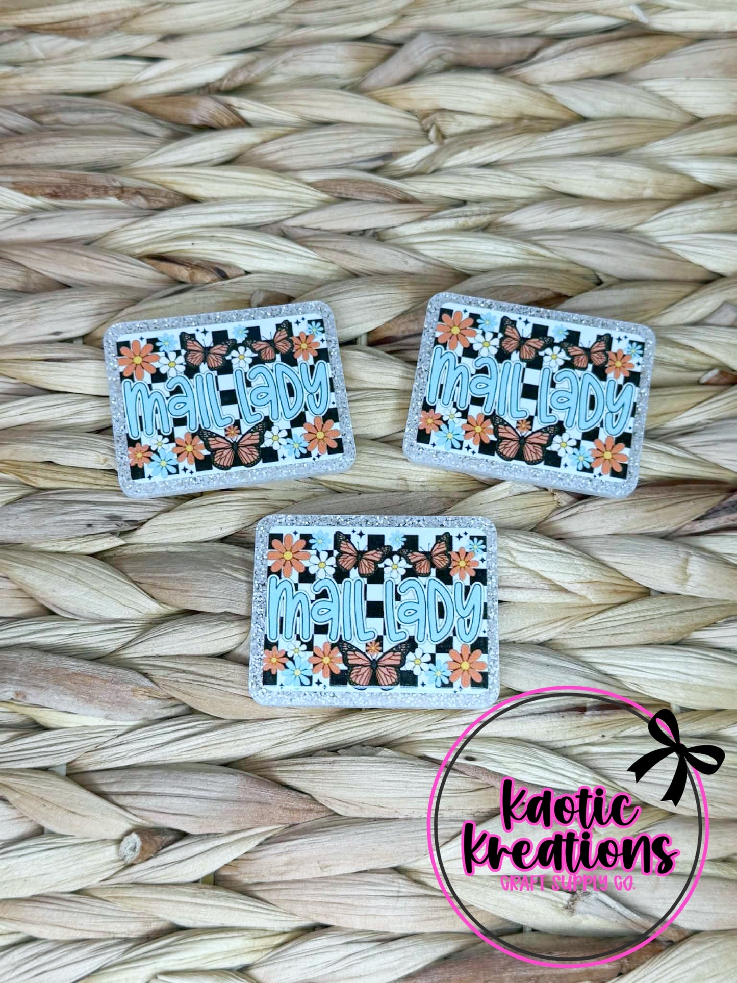 *CUSTOM* FLATBACK ACRYLIC 42mm X 33mm MAIL LADY F74 (1ct)