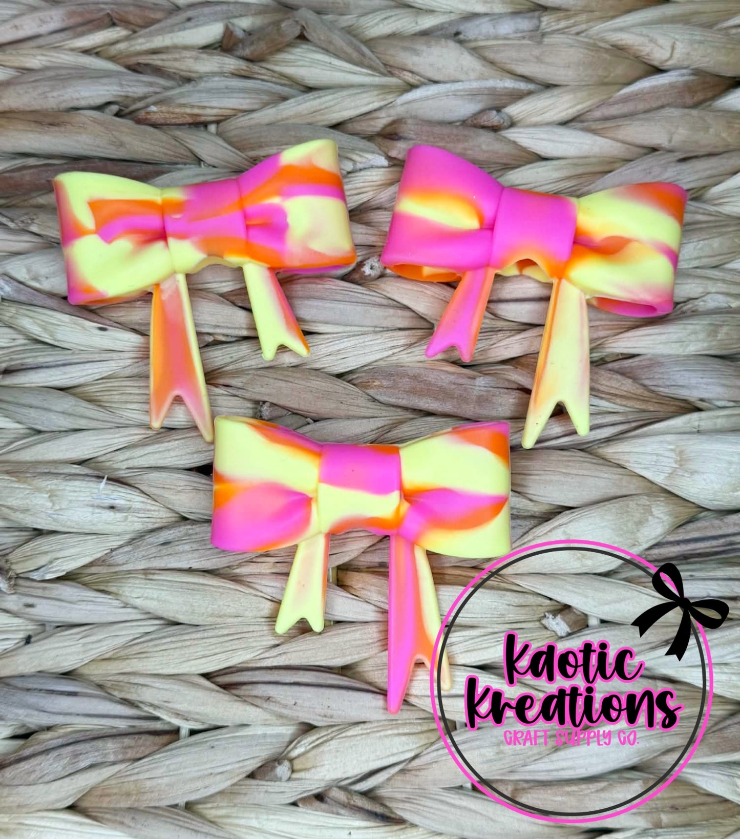 D80 BEADABLE JUMBO SILICONE BOW PINK/ORANGE/YELLOW SWIRL (1ct)