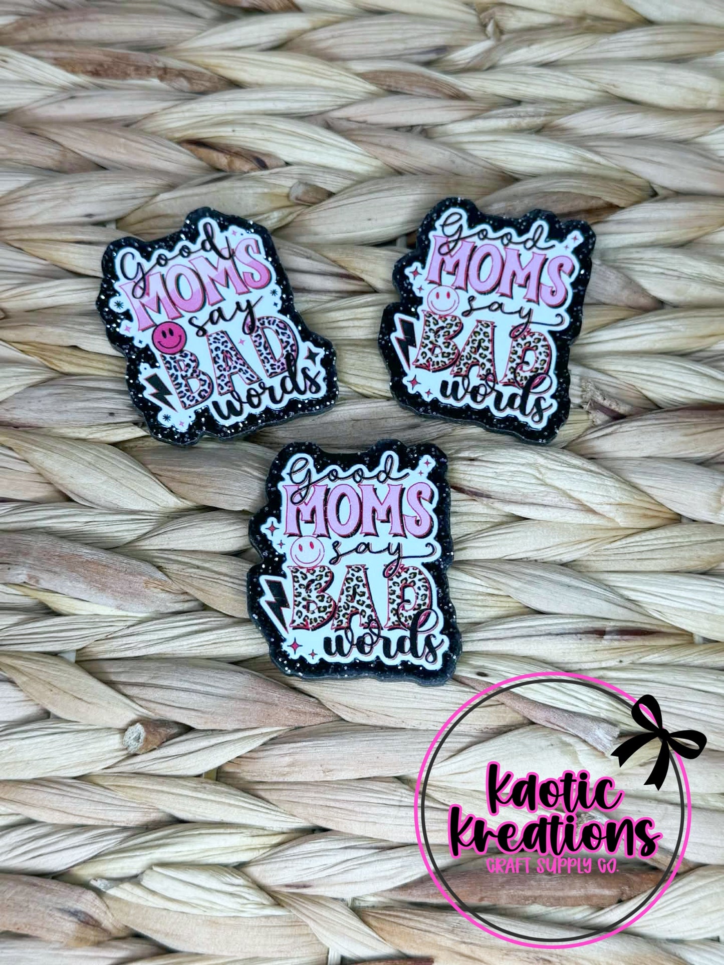 FLATBACK ACRYLIC GOOD MOMS F65 (1ct)