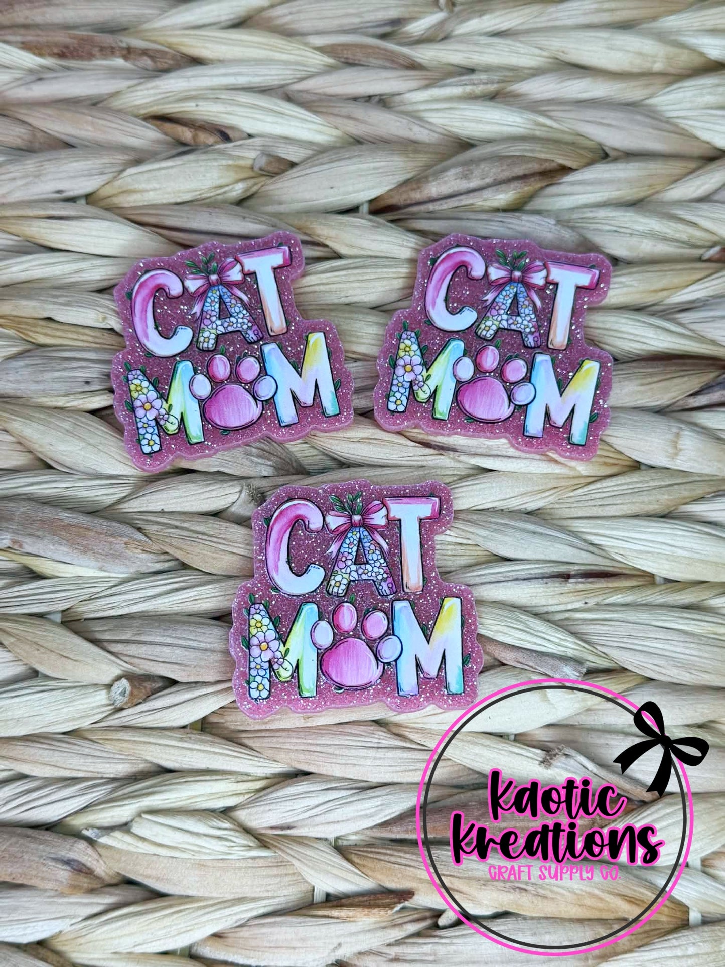 FLATBACK ACRYLIC CAT MOM F139 (1ct)