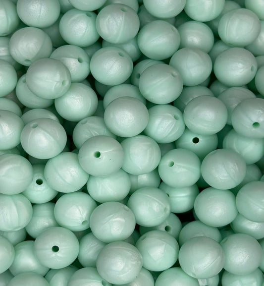 #143 FROSTY MINT 15MM SOLID (10ct)