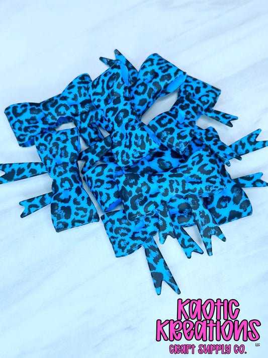 BEADABLE JUMBO SILICONE BOW BRIGHT BLUE LEOPARD (1ct)