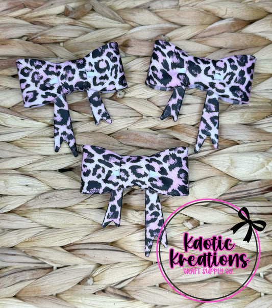 D72 BEADABLE JUMBO SILICONE BOW PINK SWIRL LEOPARD (1ct)