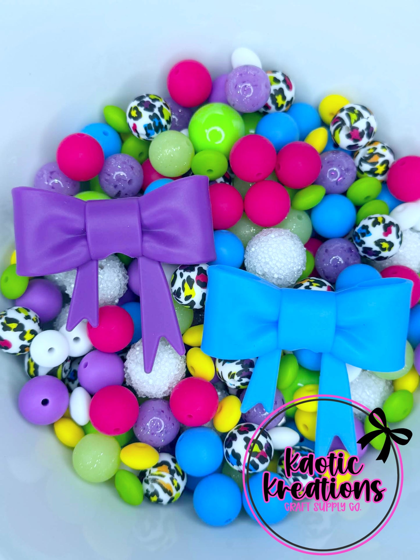 ACRYLIC SILICONE BEAD MIX W/JUMBO BOWS #61 (30ct)