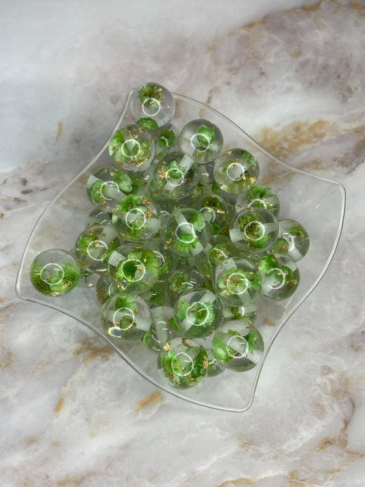 **DISCONTINUED** 16MM DRIED FLOATING FLOWER ACRYLIC BEAD GREEN