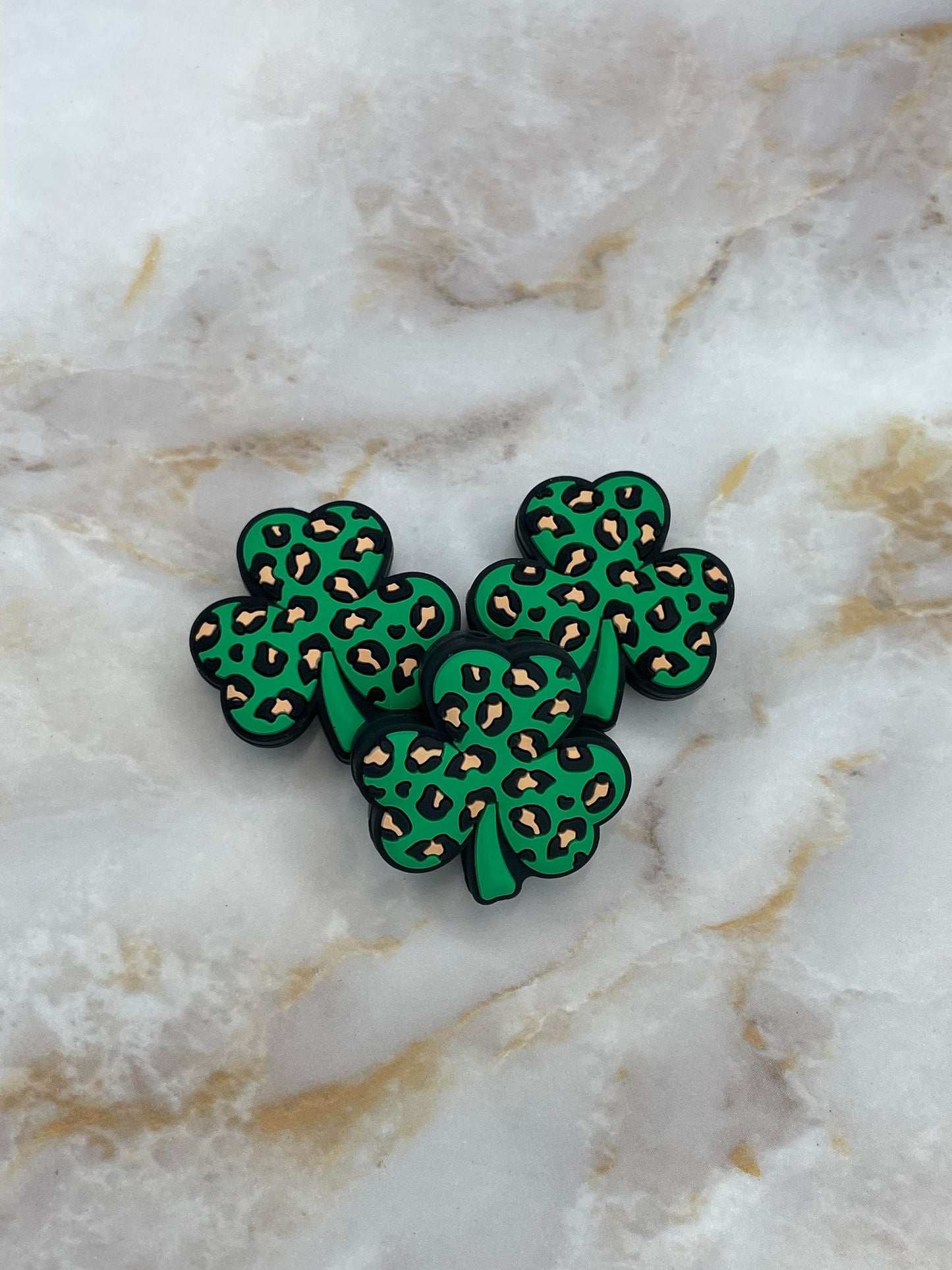 LEOPARD FOUR LEAF CLOVER SILICONE FOCAL