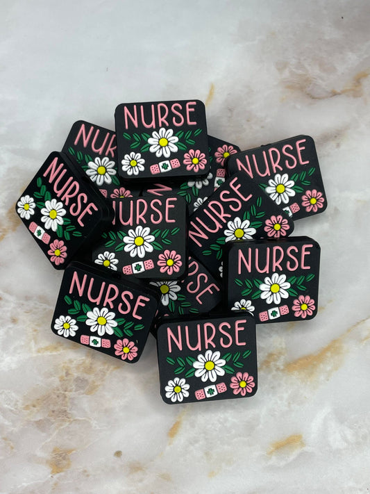 FLORAL NURSE SQUARE SILICONE FOCAL B43