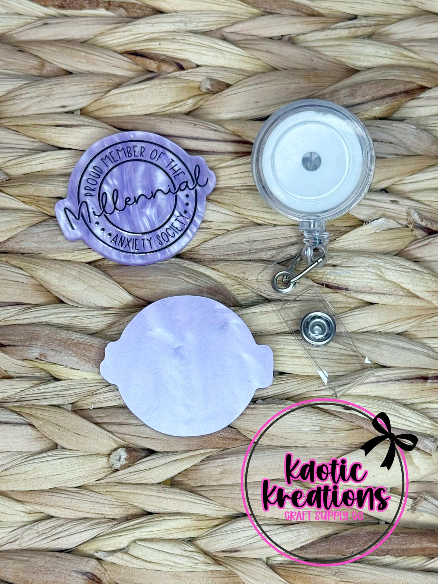 *CUSTOM* FLATBACK ACRYLIC 42mm X 34mm PROUD MEMBER OF F217 (1ct)