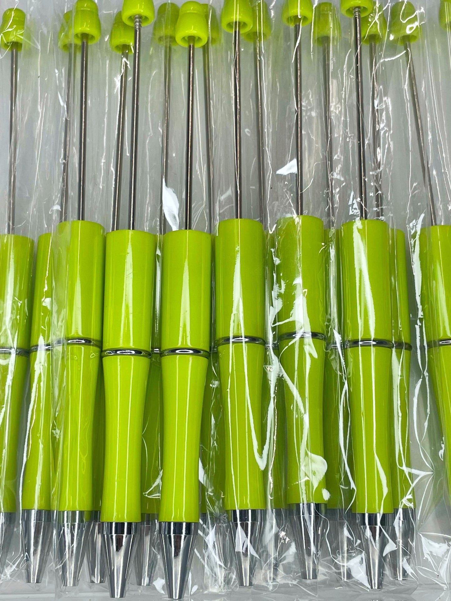 WHOLESALE PACK - BEADABLE PLASTIC PEN SOLID ELECTRIC GREEN B12 (10ct)