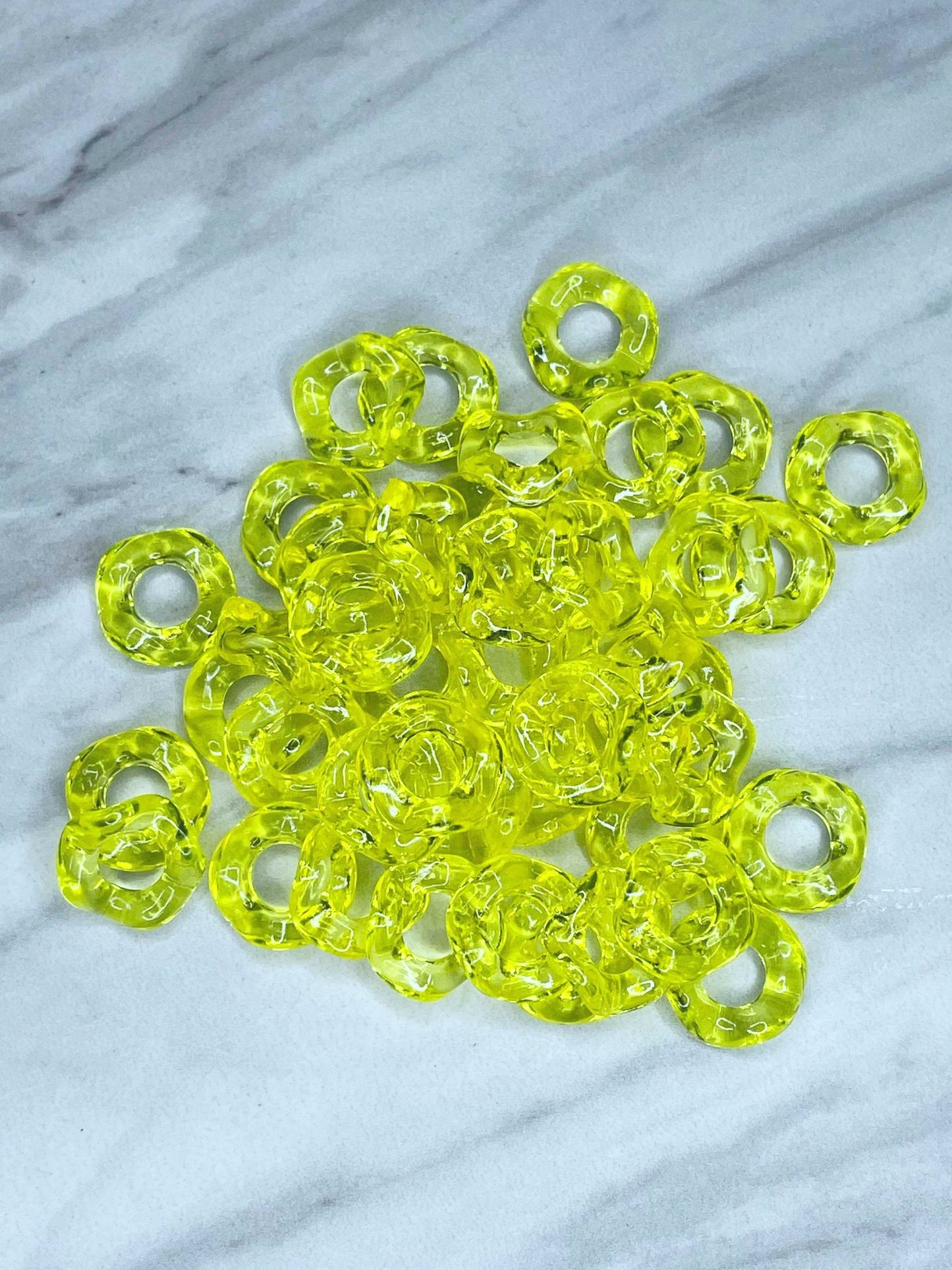 16MM WAVE ACRYLIC SPACERS - PACK OF 10