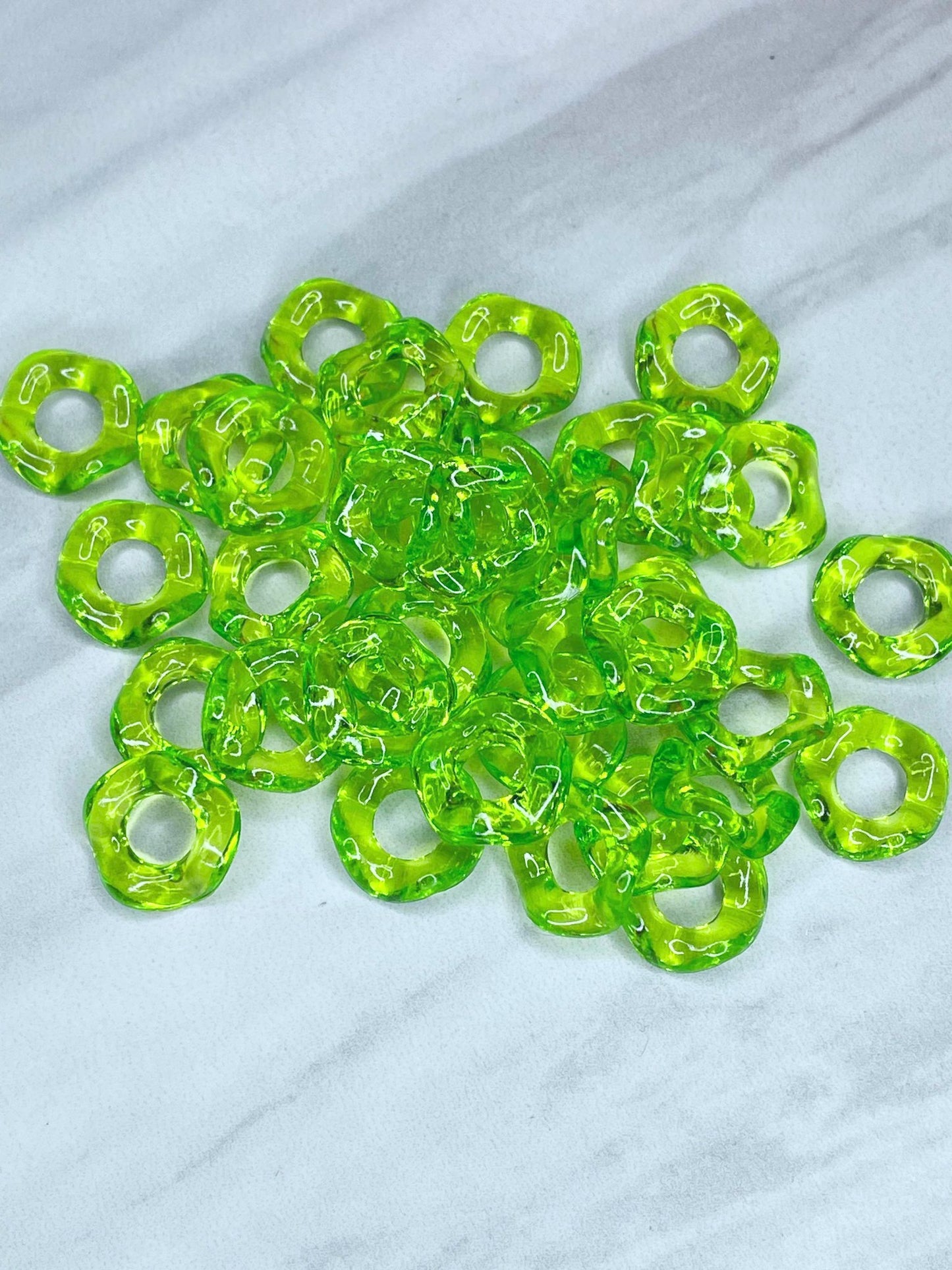 16MM WAVE ACRYLIC SPACERS - PACK OF 10