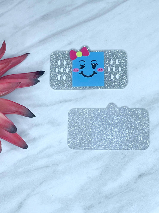 FLATBACK ACRYLIC SMILE FACE BANDAID F50 (1ct)