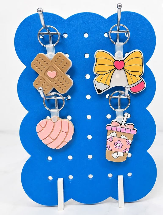 3D PRINTED PEGBOARD DISPLAY STAND