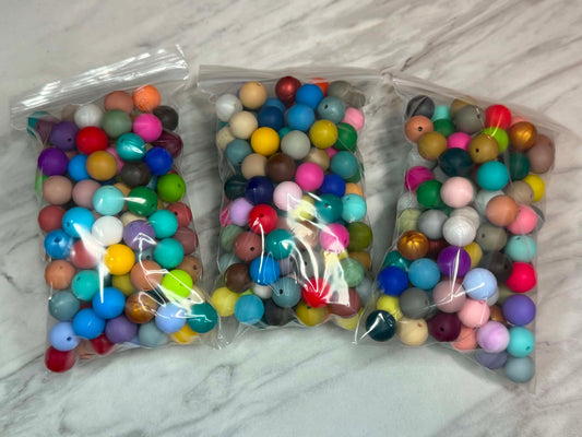 (SHOP DESTASH) 15MM SILICONE BEAD COLOR MIXES 100+ BEADS IN EVERY BAG