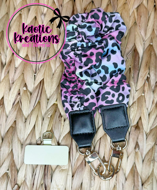 SCRUNCHIE KEYCHAIN/PHONE WRISTLET - OMBRE LEOPARD (1ct)