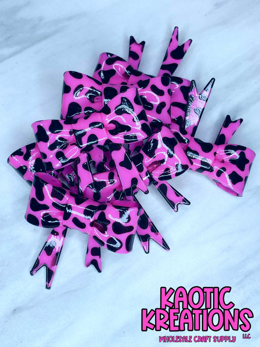 BEADABLE JUMBO SILICONE BOW LIQUID COW HOT PINK (1ct)