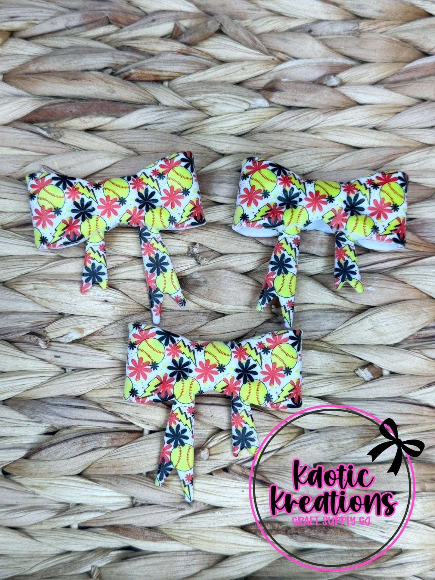 D21 BEADABLE JUMBO SILICONE BOW SOFTBALL GIRLY (1ct)