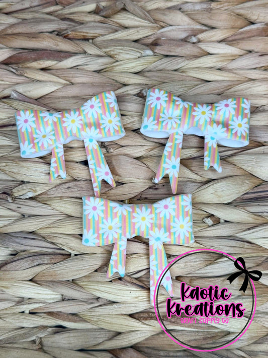 D13 BEADABLE JUMBO SILICONE BOW STRIPED PASTEL DAISIES (1ct)