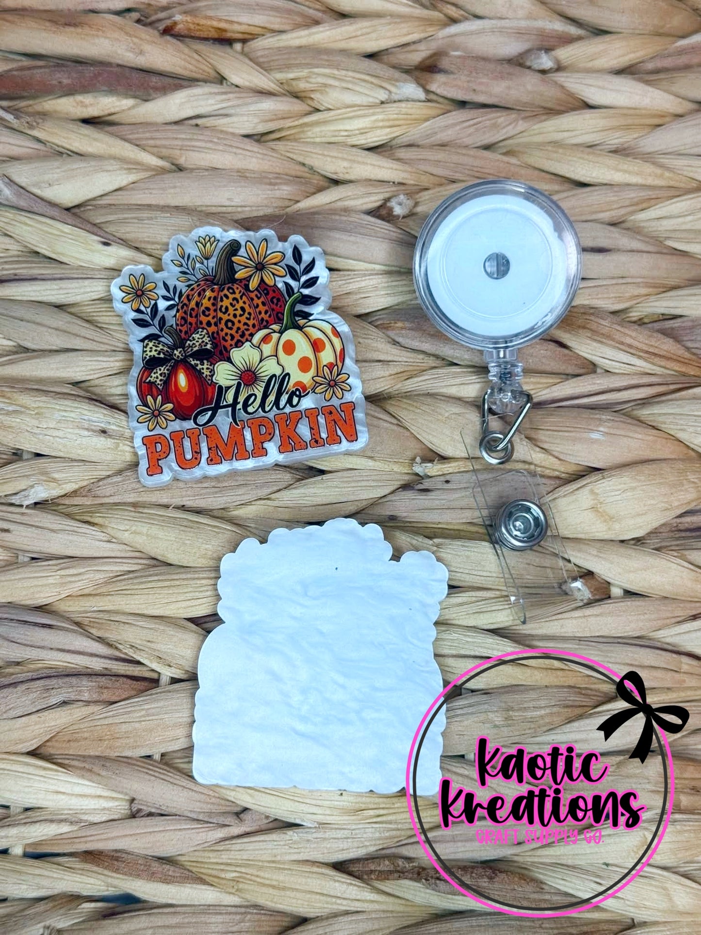 *CUSTOM* FLATBACK ACRYLIC 50mm X 53mm HELLO PUMPKIN F350 (1ct)
