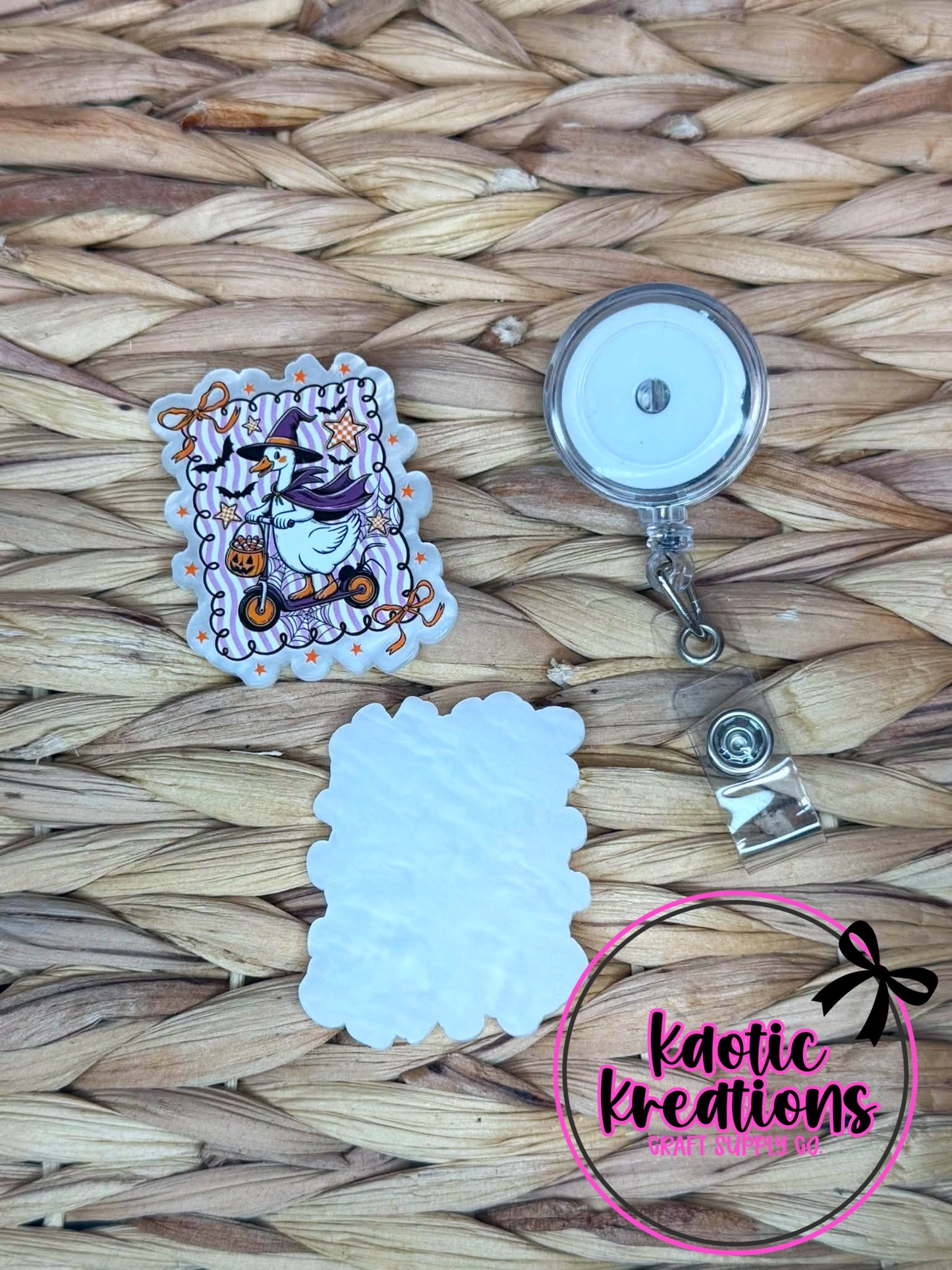 *CUSTOM* FLATBACK ACRYLIC HALLOWEEN GOOSE F396 (1ct)