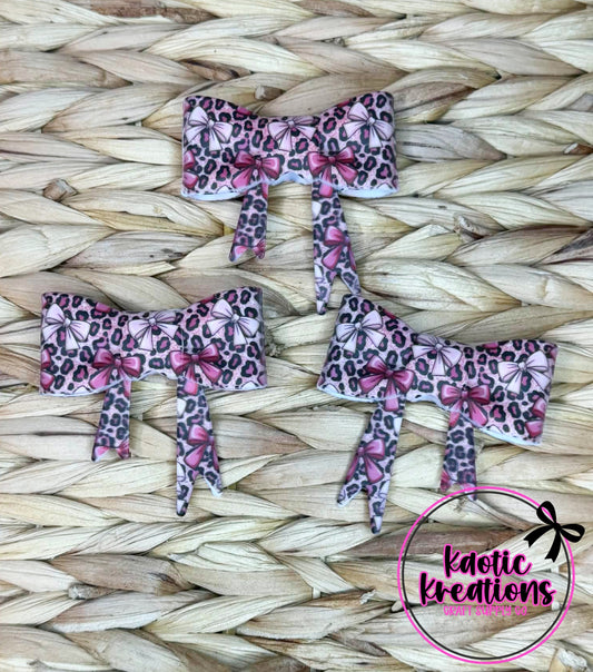 D15 BEADABLE JUMBO SILICONE BOW PINK LEOPARD BOWS (1ct)