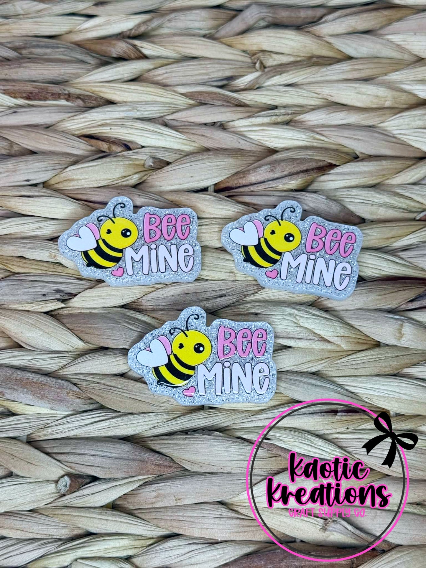 *CUSTOM* FLATBACK ACRYLIC 43mm X 28mm BEE MINE F25 (1ct)