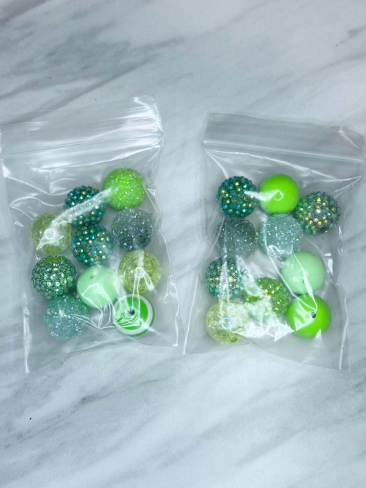 (SHOP DESTASH) 20MM ACRYLIC BEADS SHADES OF GREEN SD10 (10ct)