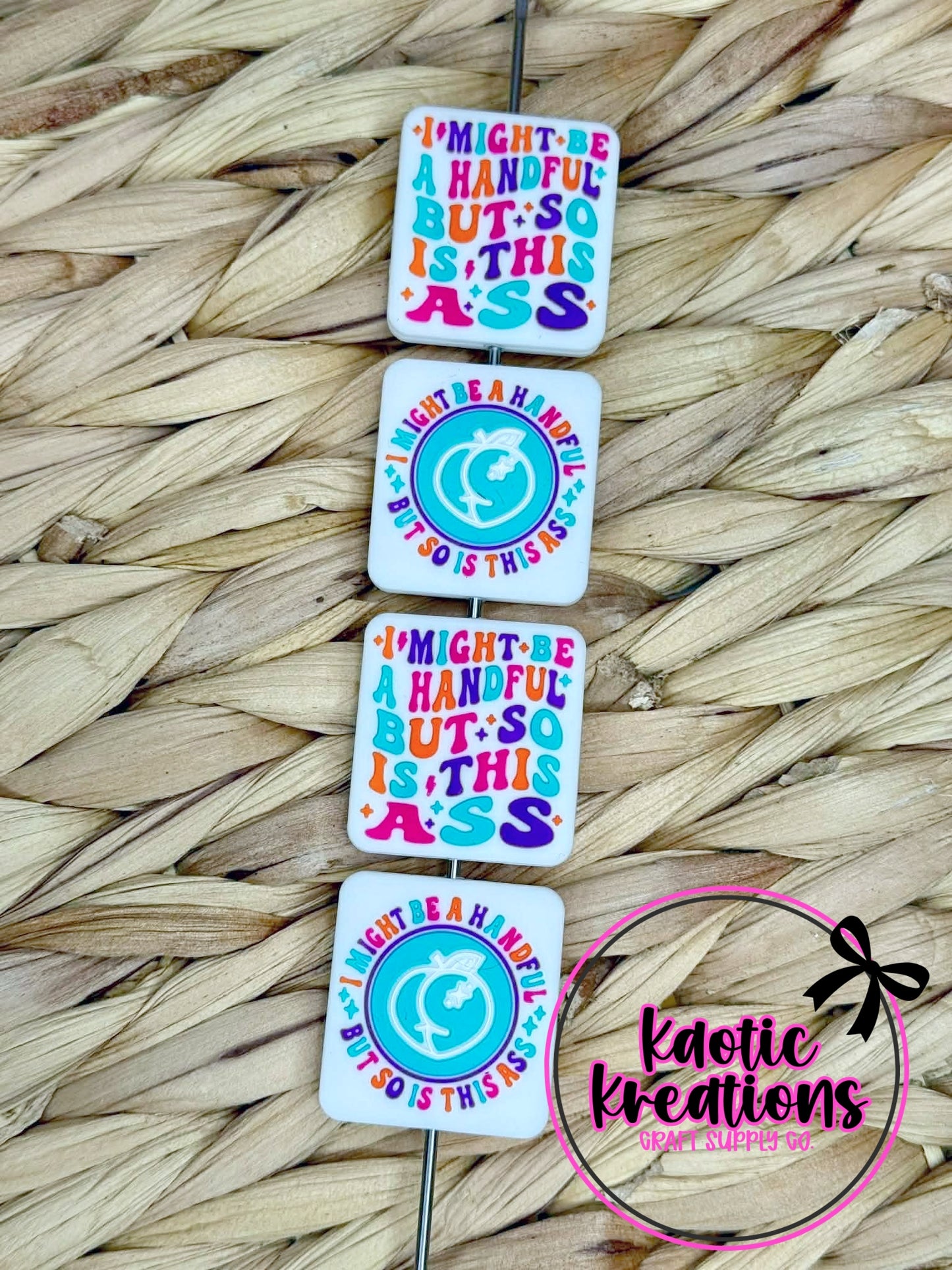 I MIGHT BE A HANDFUL SILICONE FOCAL D230 (1ct)