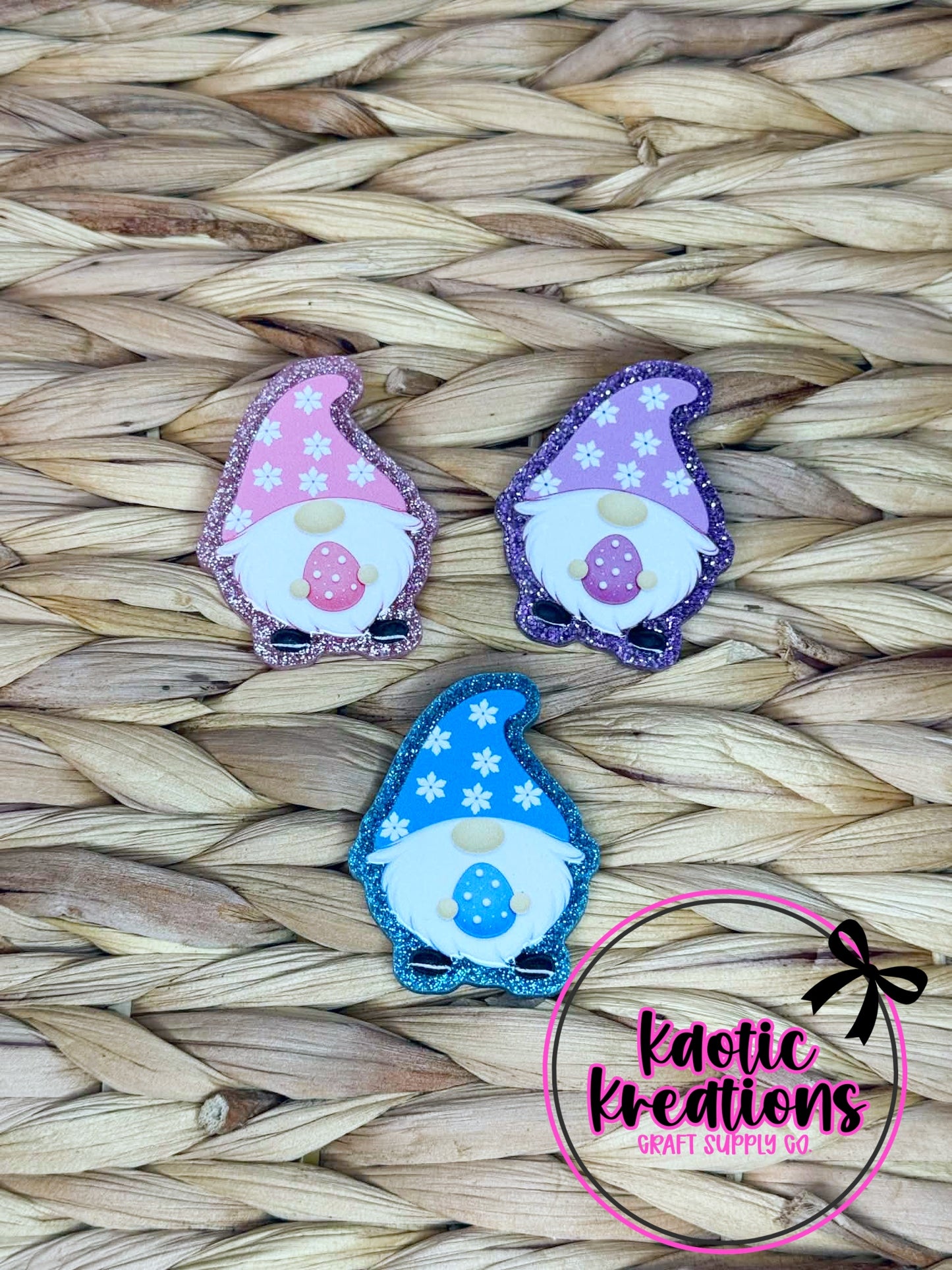 FLATBACK ACRYLIC 33mm X 43mm EASTER GNOME (1ct)