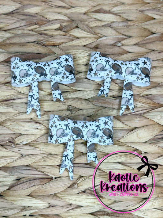 D27 BEADABLE JUMBO SILICONE BOW WHITE BOWS AND FOOTBALLS (1ct)