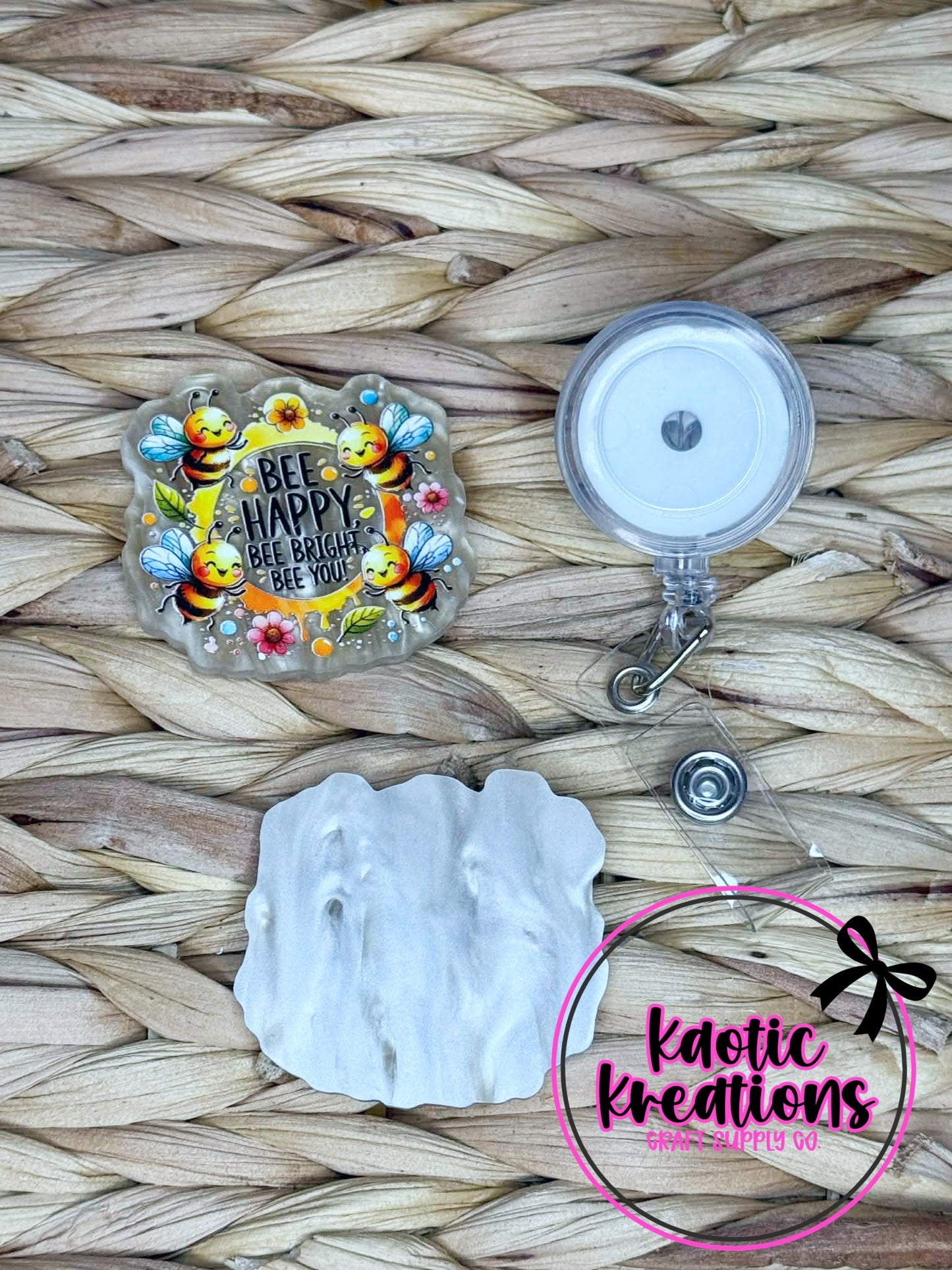 *CUSTOM* FLATBACK ACRYLIC 42mm X 40mm BE HAPPY F226 (1ct)